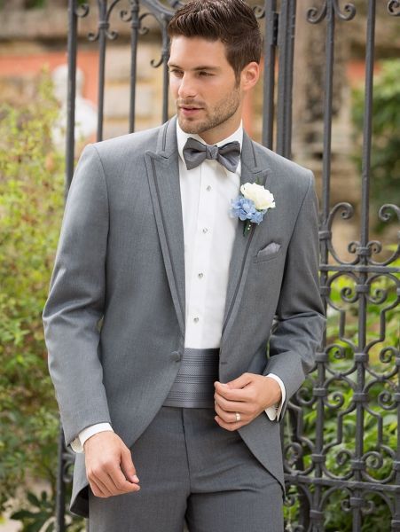 Exagerar Humano Desprecio Cómo debe vestir el novio el día de la boda? 5 tips perfectos