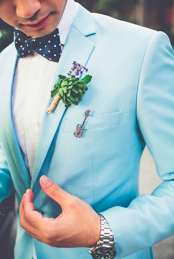 Cómo debe vestir el novio el día boda? 5 perfectos