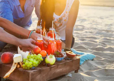 Qué comida llevar a la playa y cómo mantenerla fresca