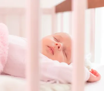 10 consejos para prevenir sustos cuando nuestro bebé duerme