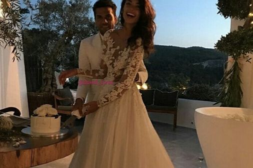 Dani Alves y Joana Sanz