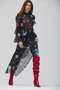 Rote Stiefel sind Trend