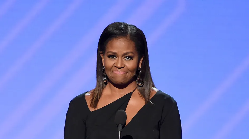 Michelle Obama, un retour remarqué dans une robe noire moulante très chic (Photos)
