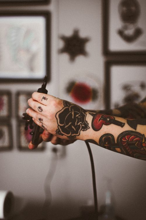 Tattoos, Schmerz Und Pep