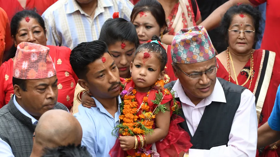 Népal : Une fillette de 3 ans nommée "déesse vivante" enfermée contre son gré jusqu’à sa puberté