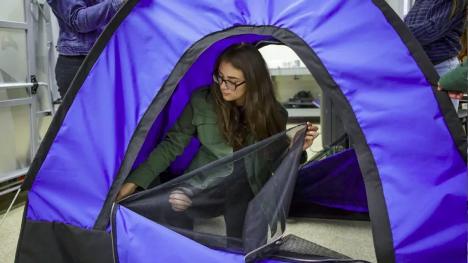 Des jeunes Américaines ont inventé une tente solaire pour les SDF