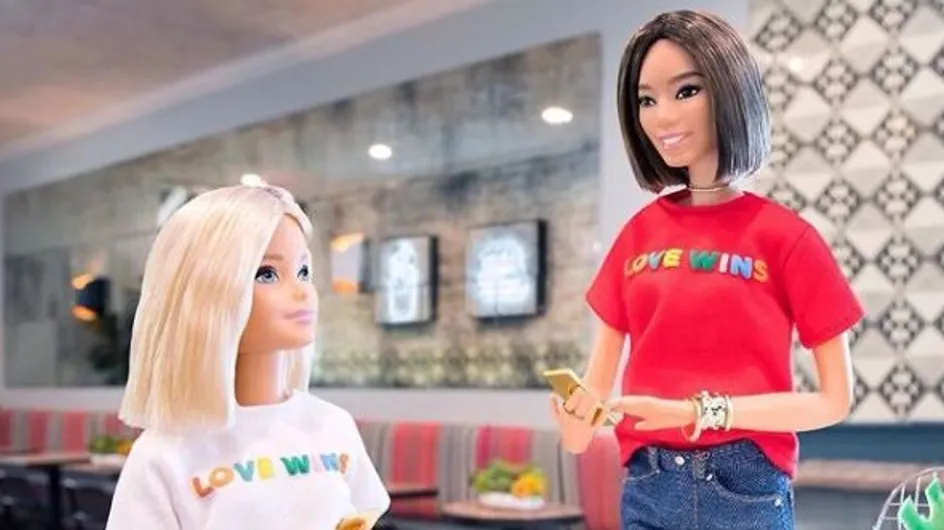 Barbie® devient militante pour la cause LGBT et on applaudit ! (photos)