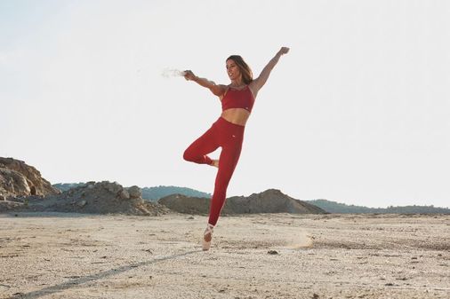 Feel Bra y flow leggings de la colección Steep Kiss