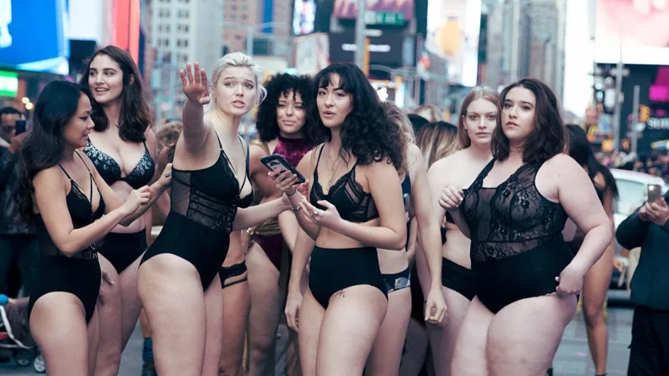 Un desfile de lencería contra Victoria's Secret paraliza Times Square