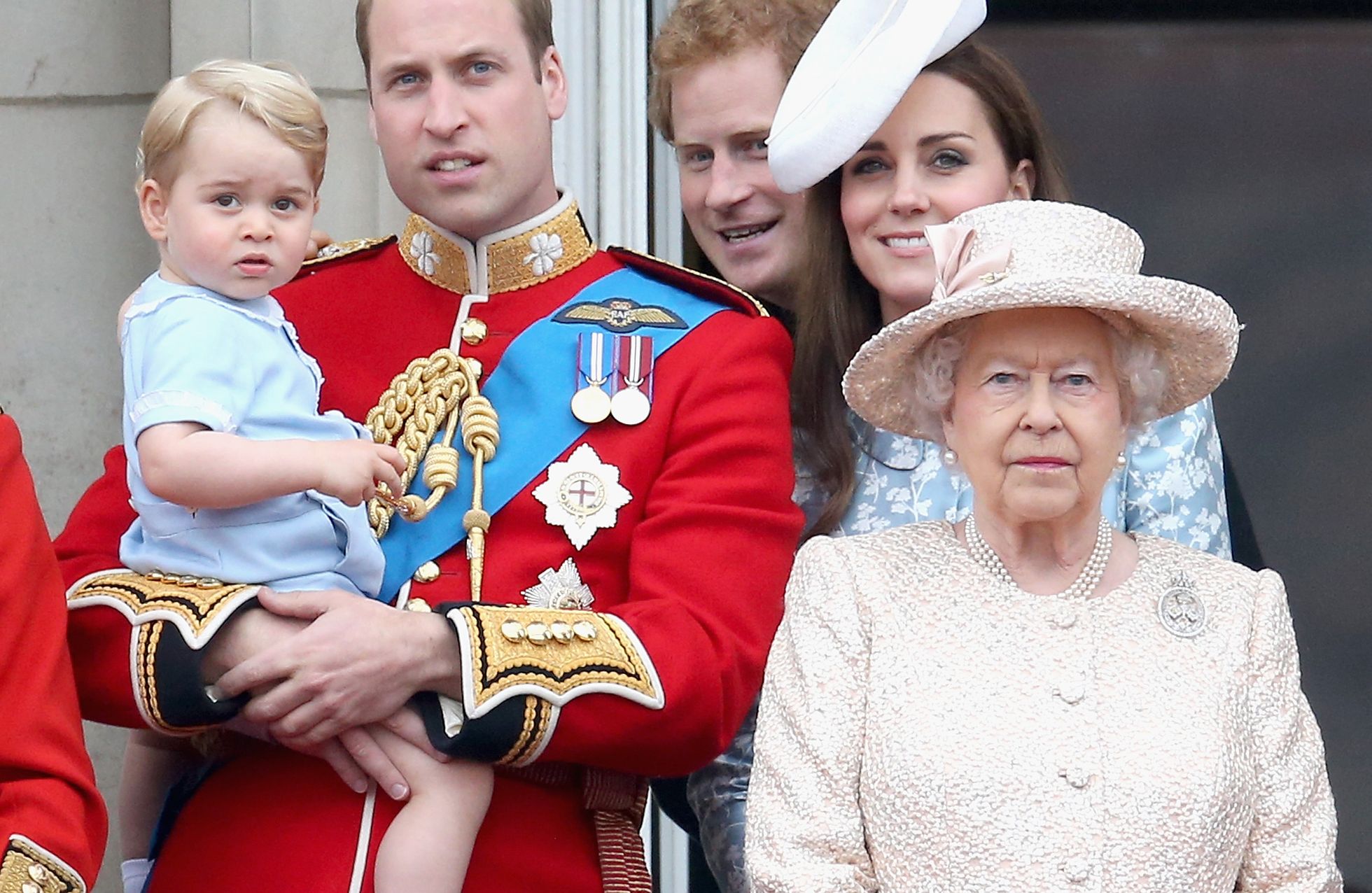 Toute La Famille Royale D Angleterre La famille royale britannique en pulls de Noël
