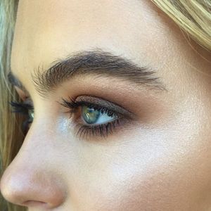 Cejas brushed-up