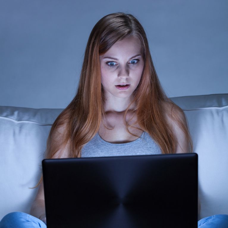 Come scoprire se la tua ragazza è su siti di incontri