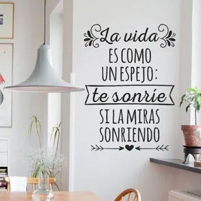 Cómo pegar adhesivos decorativos
