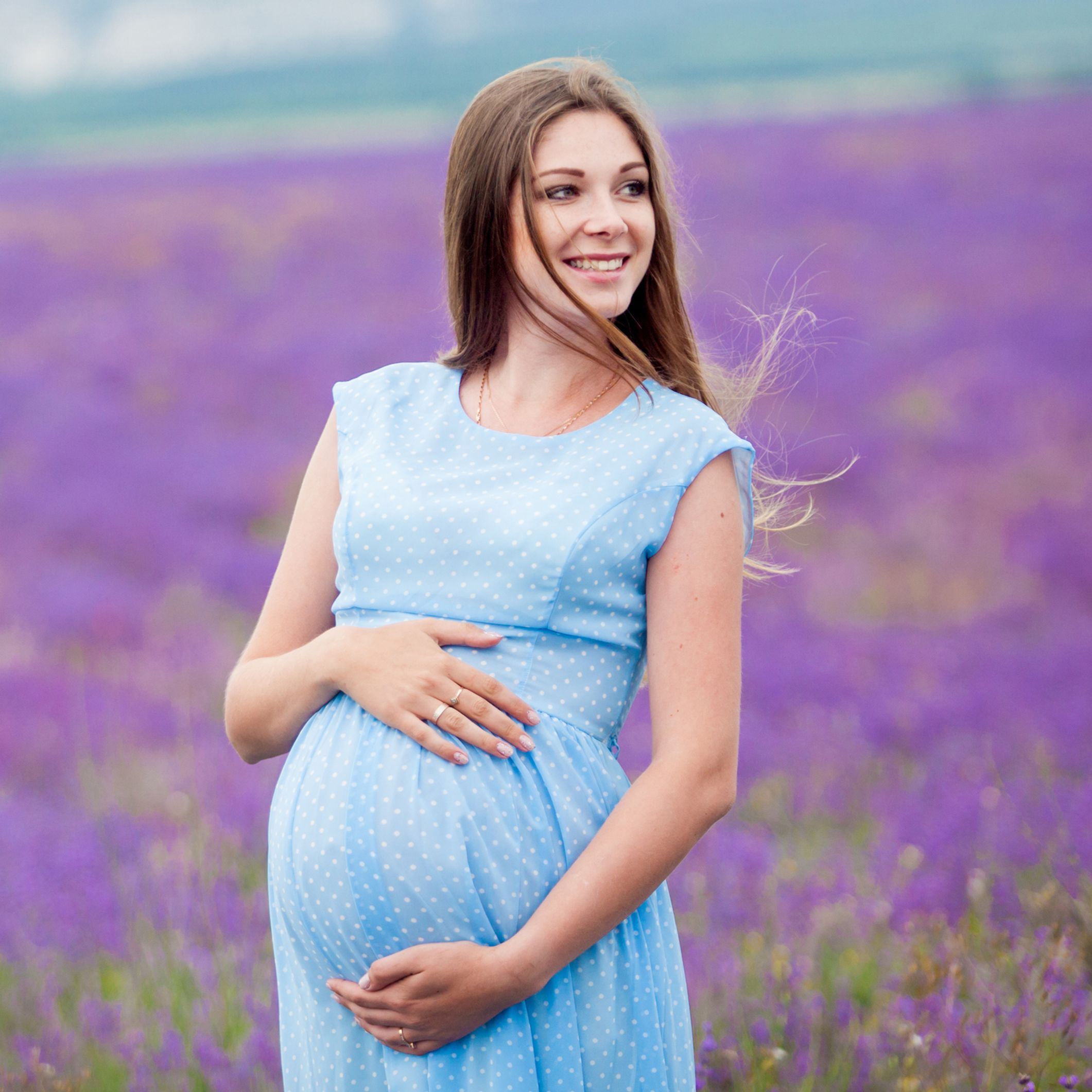 Royaume-Uni : une femme tombe enceinte pendant sa grossesse