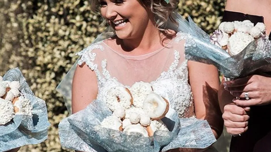 Cette femme se marie avec un bouquet de donuts, les photos sont géniales !
