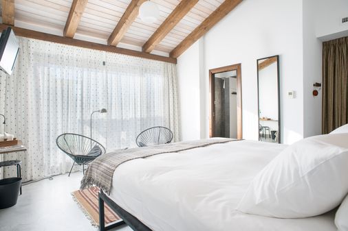 El Hotelito