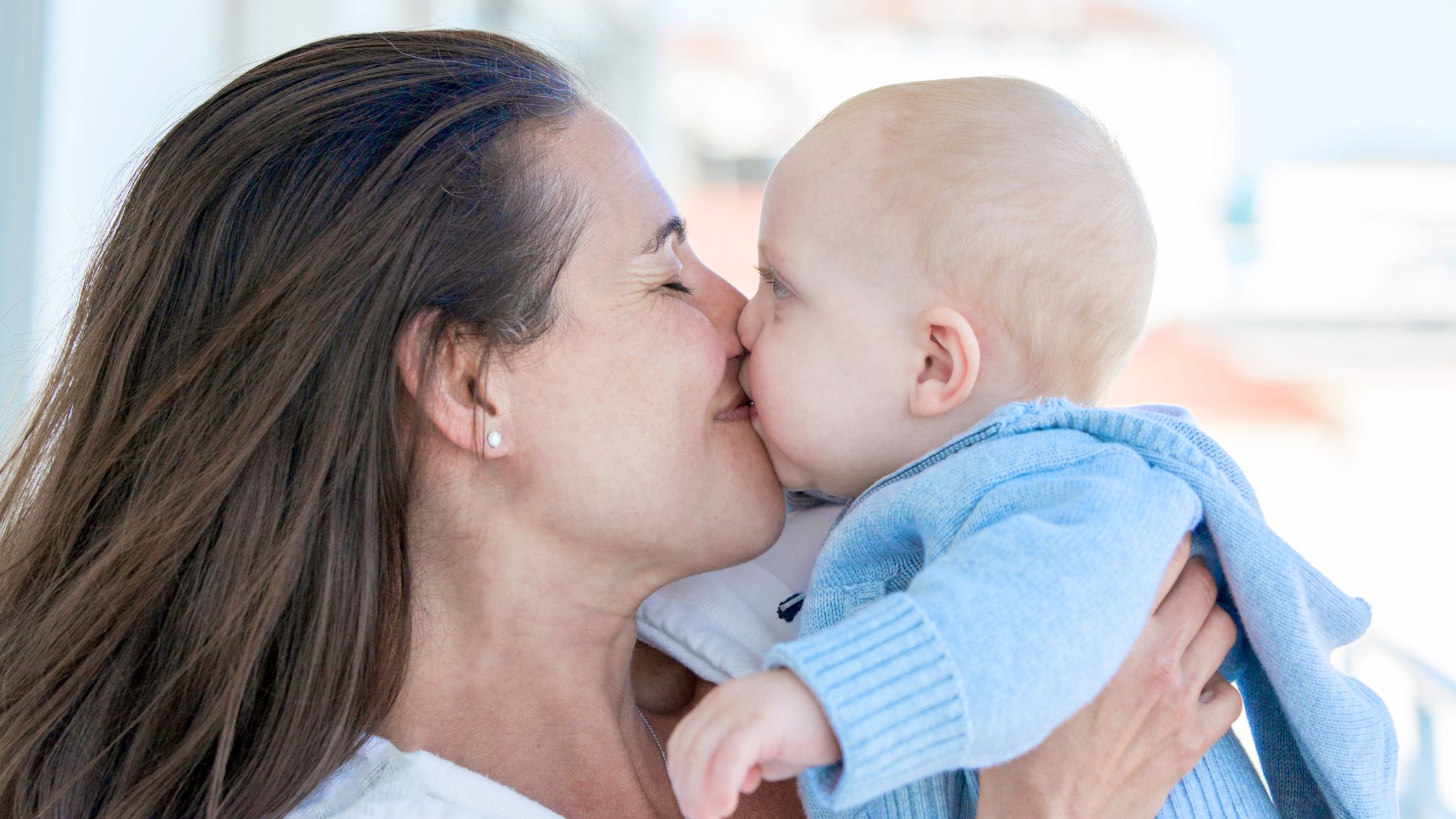 Embrasser Son Bebe Sur La Bouche Est Plus Dangereux Qu On Ne Le Croit