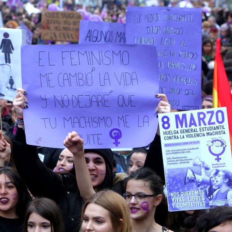 En el marco de la huelga feminista del #8M: Manifestantes