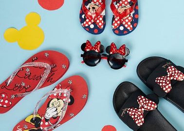Primark Sort Des Chaussures Disney Pour Meres Et Filles