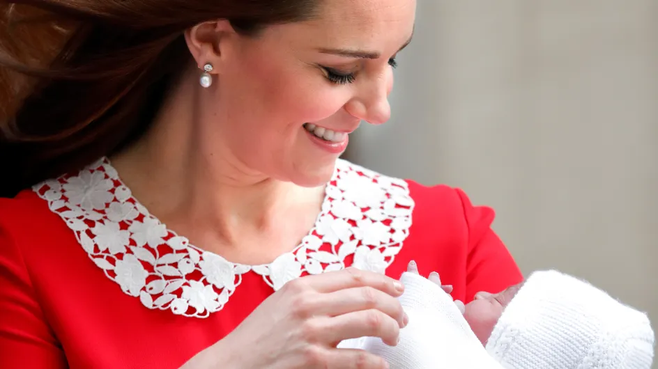 Kate Middleton et le prince William dévoilent les premières photos officielles du prince Louis !