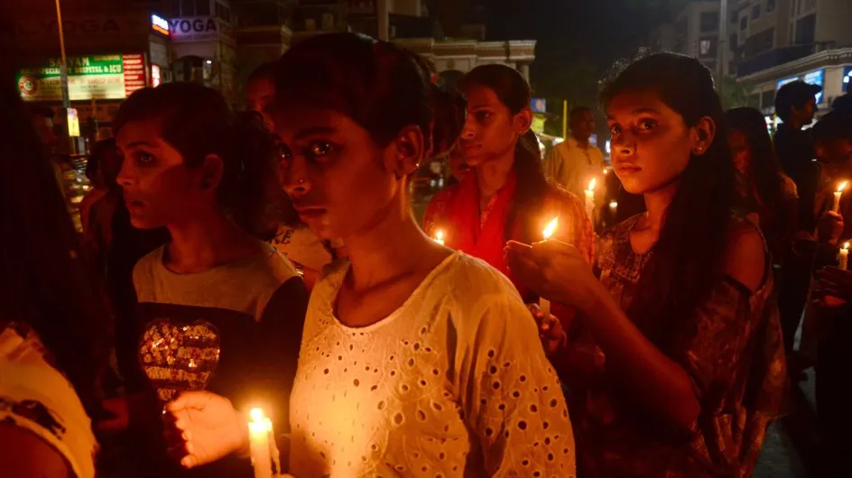 L’Inde sous le choc après le viol et le meurtre par le feu d’une adolescente de 16 ans