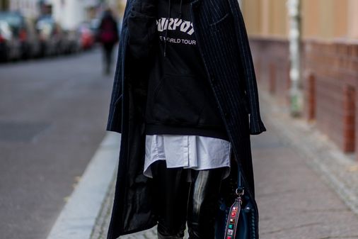 Weiße Sneaker kombinieren