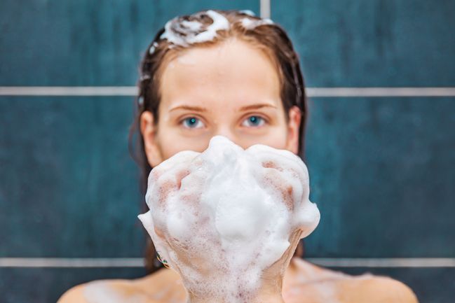 Ogni quanto lavare i capelli: non c'è una regola