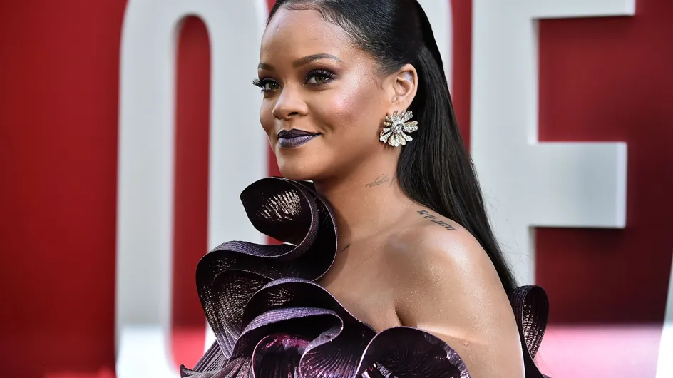 Rihanna impressionne tout le monde dans une robe on ne peut plus extravagante