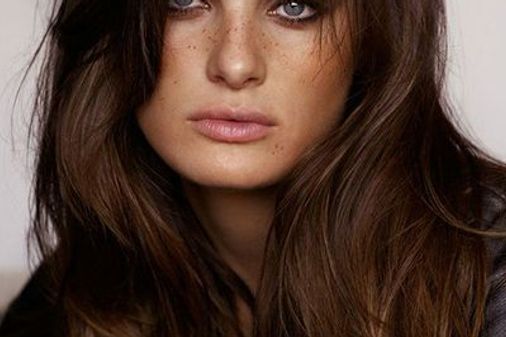 Cabello castaño