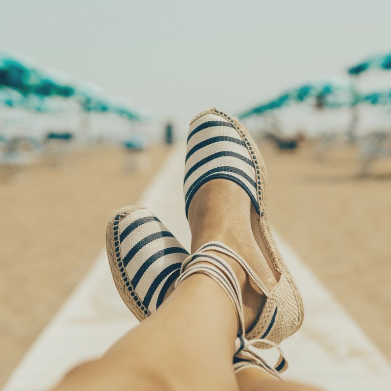 Scarpe estive: 5 alternative chiuse per chi non ama i sandali