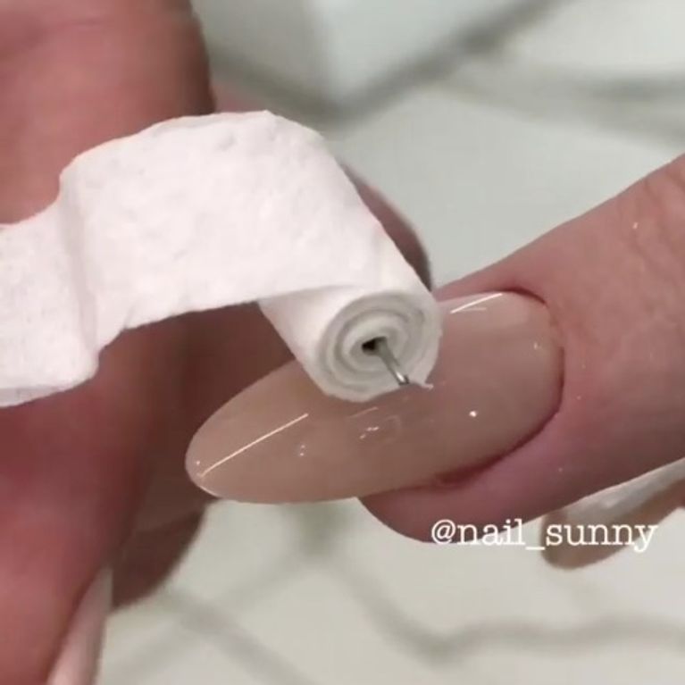 Une Manucure Papier Toilette Sérieusement