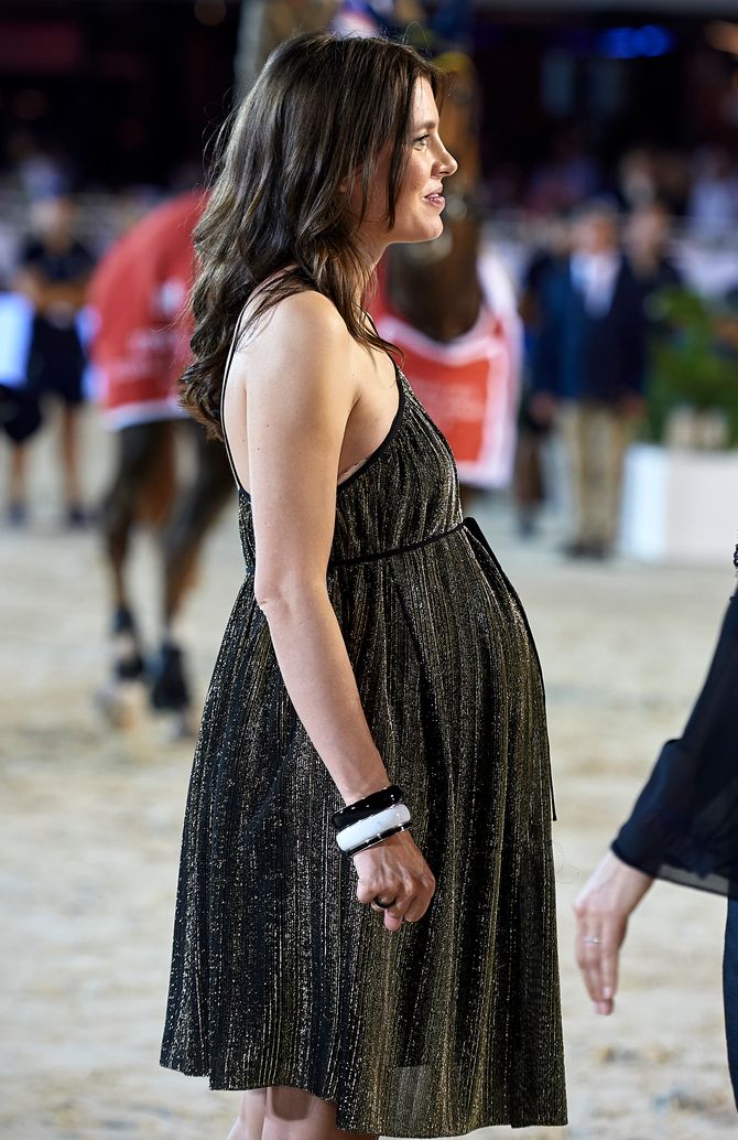 Charlotte Casiraghi, Enceinte Et Radieuse Lors Du Jumping De Monaco