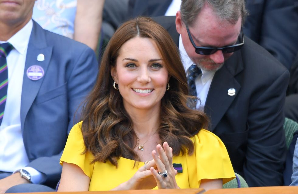 En Robe Jaune Moulante Kate Middleton Fait Sensation à