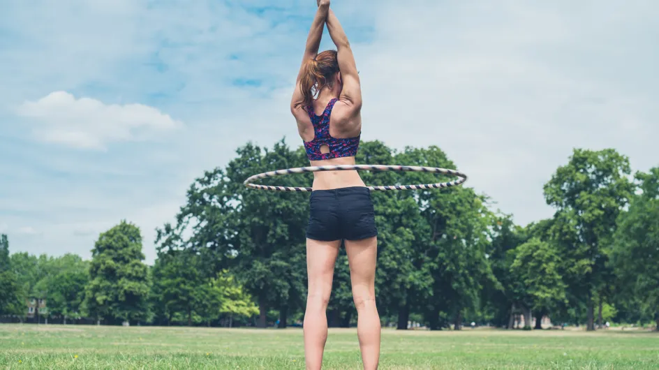 Ejercicios con hula hoop: la forma más divertida de fortalecer tu abdomen
