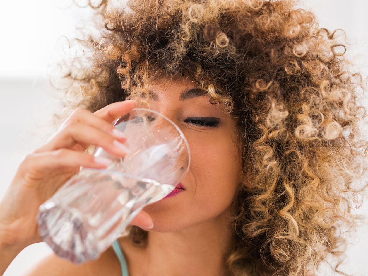 Wasser Trinken Das Passiert Wenn Du Taglich 8 Glaser Trinkst