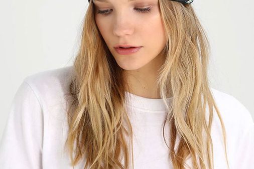 Frisuren ohne Föhnen: Mit Bandana