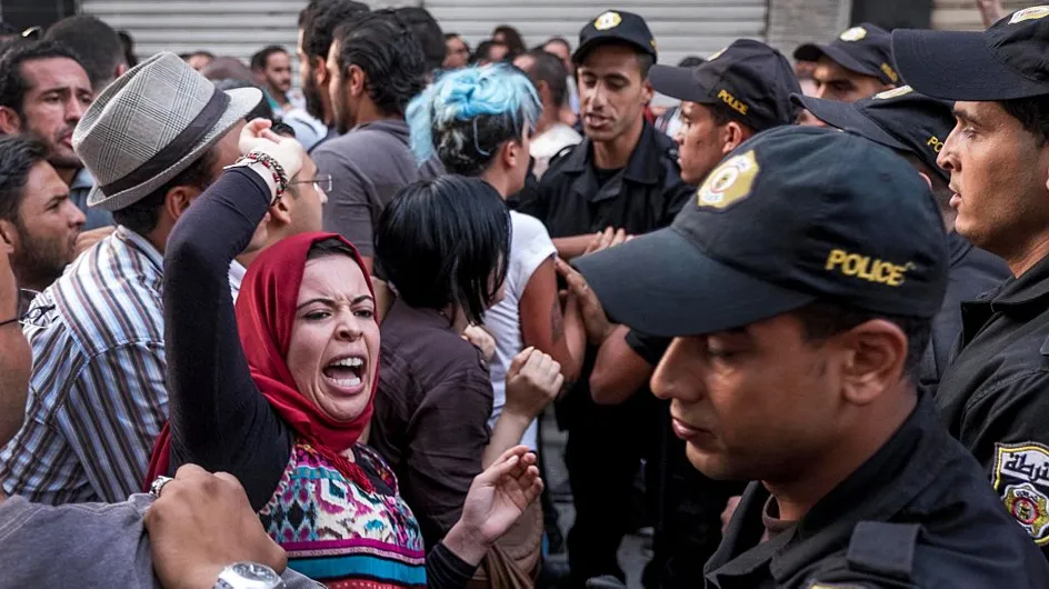Des milliers de Tunisiens manifestent pour le maintien de l’inégalité femmes-hommes