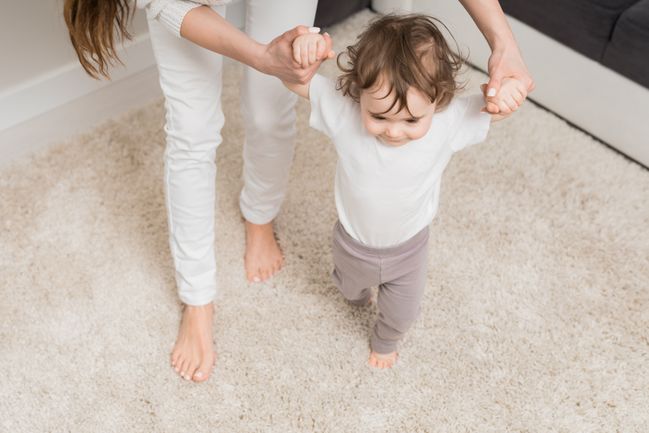 Sitzen Krabbeln Laufen Geniale Eltern Hacks Die Babys Helfen