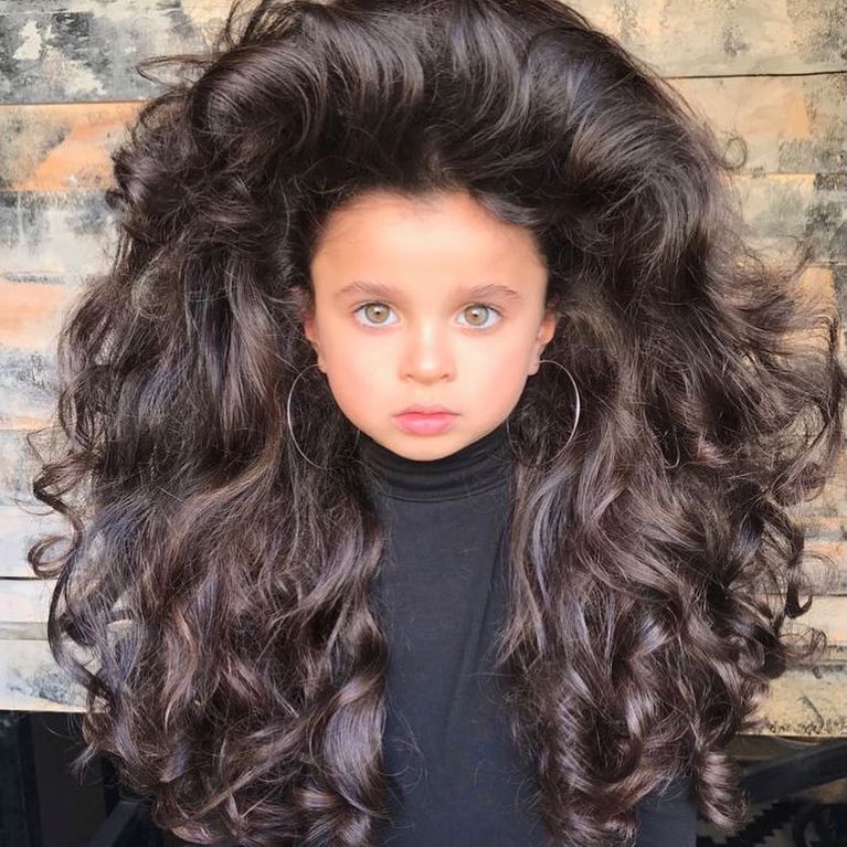 Avec son incroyable chevelure, cette fillette de 5 ans nous rend toutes jalouses