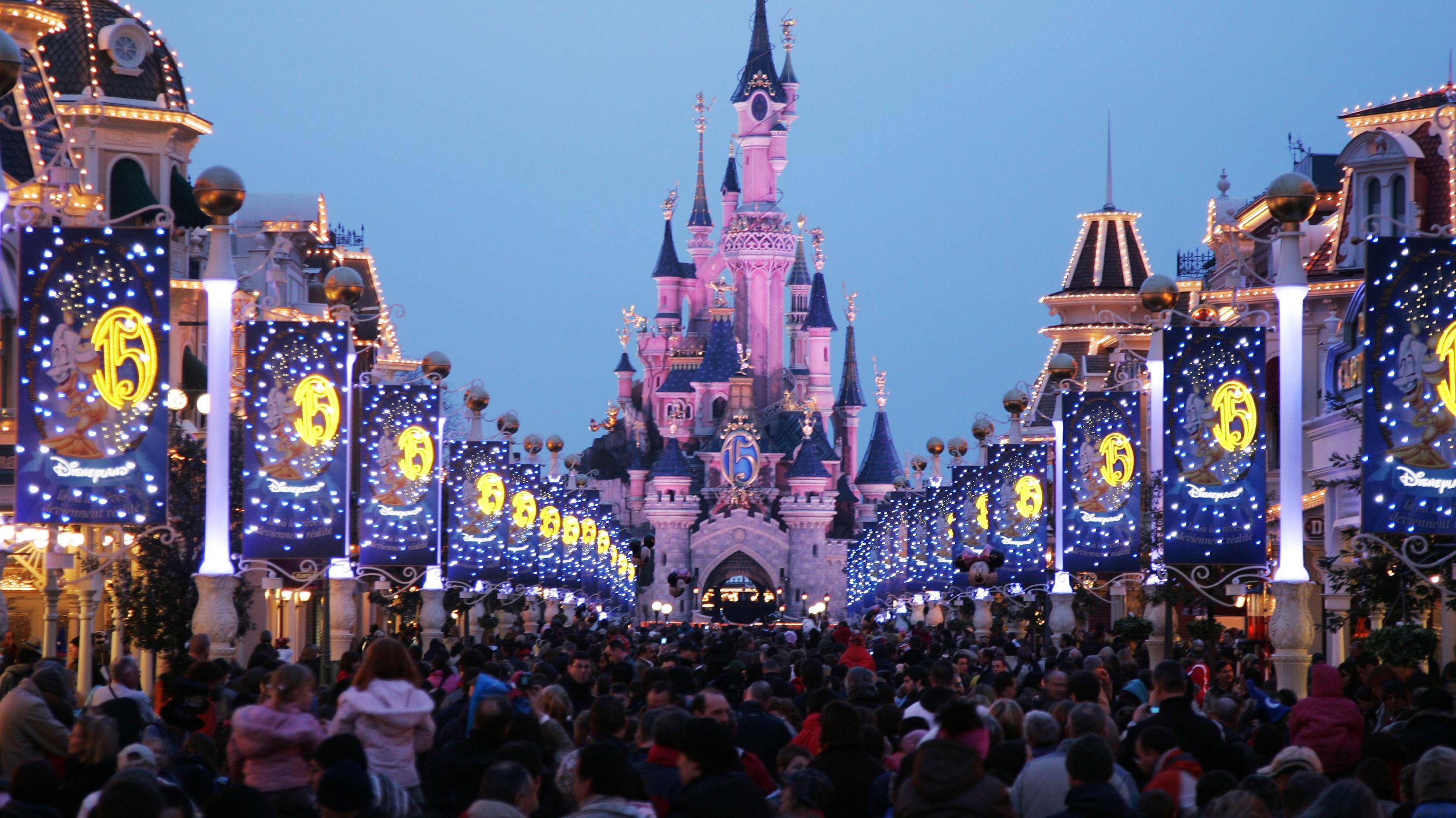 Disneyland Paris Trois Nouveaux Univers