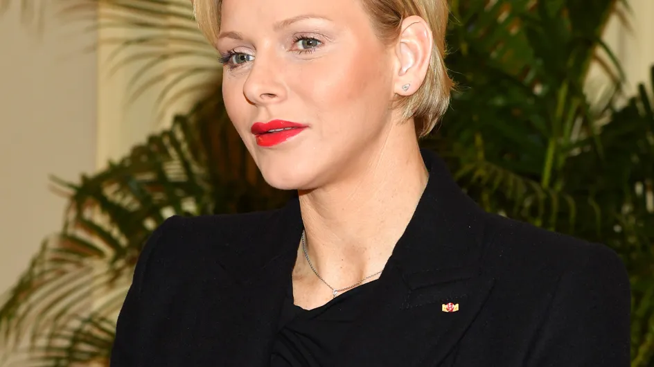 Charlène de Monaco, princesse glamour et généreuse au siège de la Croix-Rouge