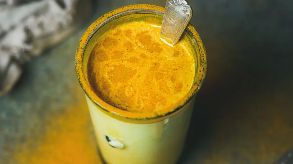 Golden latte, le fameux lait d’or au curcuma qui booste l’organisme