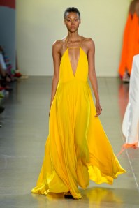 Sonnenblumengelb gehört zu den wichtigsten Fashion-Farben für 2019