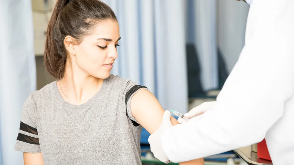 Cancer du col de l'utérus : l'OMS rappelle que le vaccin est "sûr et indispensable"