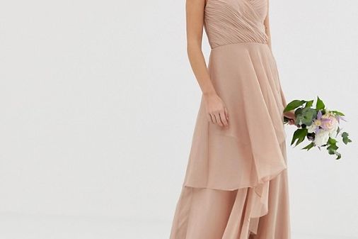 Kleid von Asos, 100,99 Euro