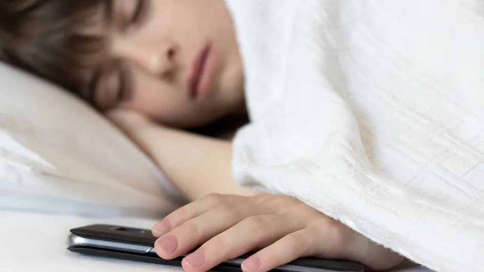 Un adolescent dort plus de 23 heures par jour à cause de sa maladie