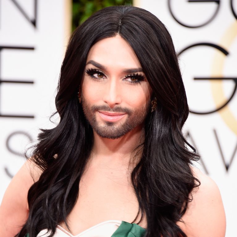 Cheveux Courts Et Blonds Conchita Wurst Est Méconnaissable Photos