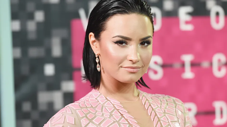 Démaquillée, Demi Lovato assume ses problèmes d'acné, et on adore ça ! (Photos)