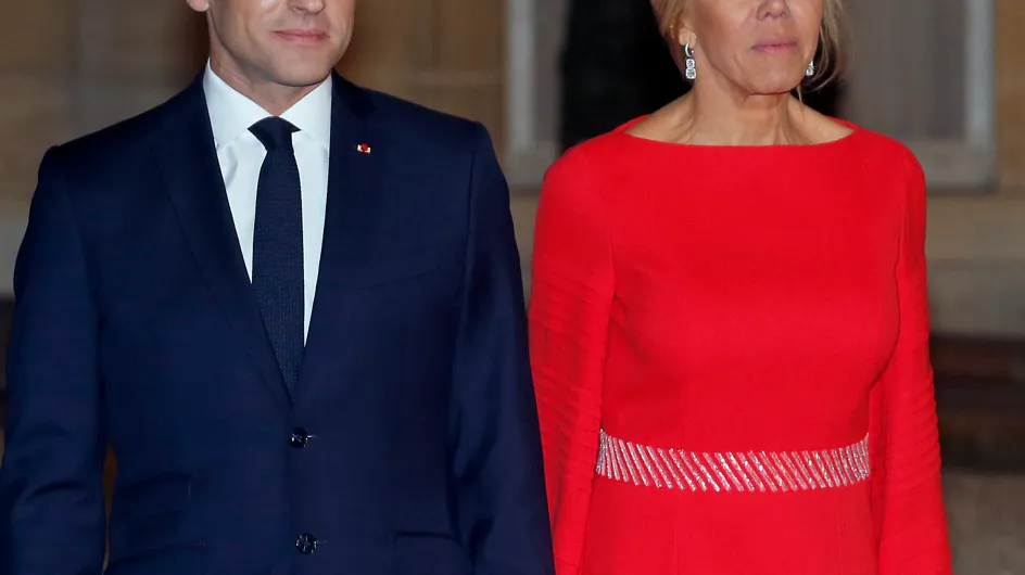 Brigitte Macron, sublime en longue robe rouge pour accueillir le couple présidentiel chinois