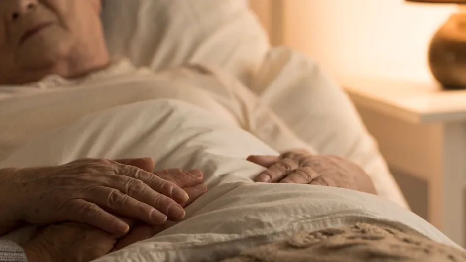 Déclarée morte, une femme de 90 ans revient miraculeusement à la vie